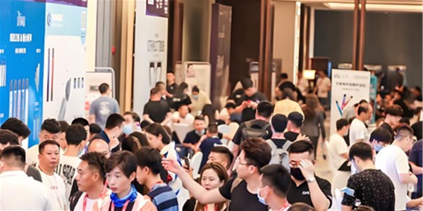“雾化新势力” 燃爆南昌！呼吸间集合店惊艳登场